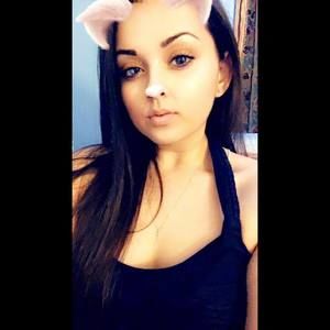 Meet your Posher, Yvette